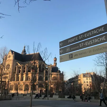 Quartier Montorgueil, Voie Pietonne, Dans Un Immeuble Du Xveme-2